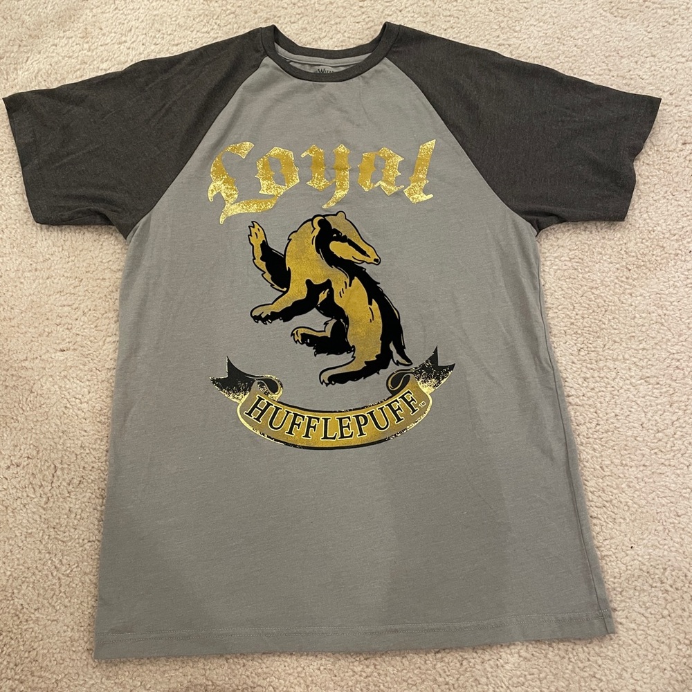 The Wizarding World of Harry Potter Universal Studios T-shirt “Loyal Hufflepuff”
